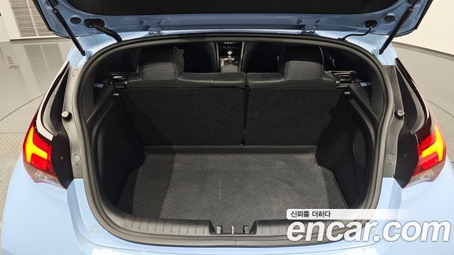 Hyundai Veloster 2020 — photo 26