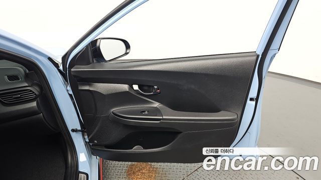 Hyundai Veloster 2020 — photo 14