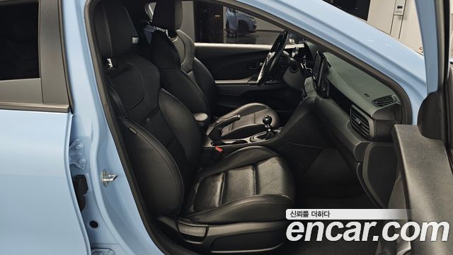 Hyundai Veloster 2020 — photo 16