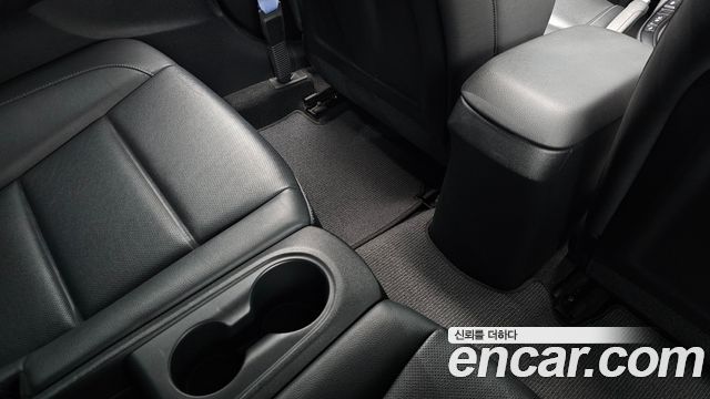 Hyundai Veloster 2020 — photo 30