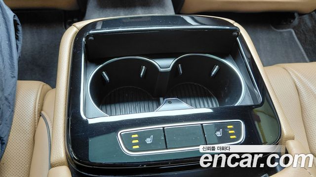 Genesis G80 2021 — photo 23
