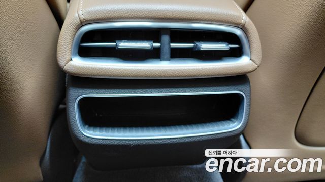 Genesis G80 2021 — photo 30