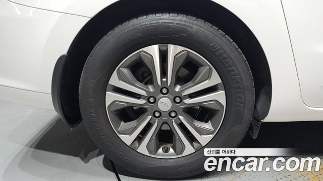 Kia Canival 2019 — photo 5