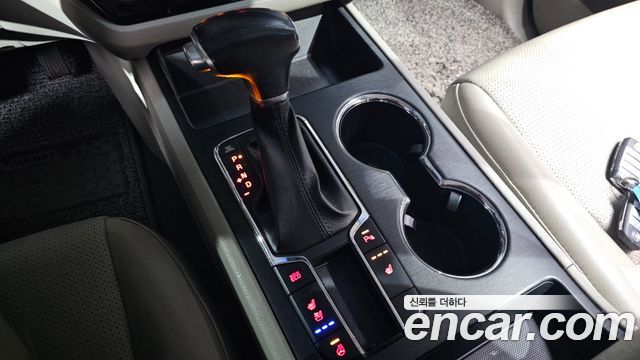 Kia Canival 2019 — photo 12