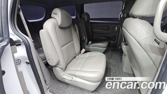 Kia Canival 2019 — photo 17