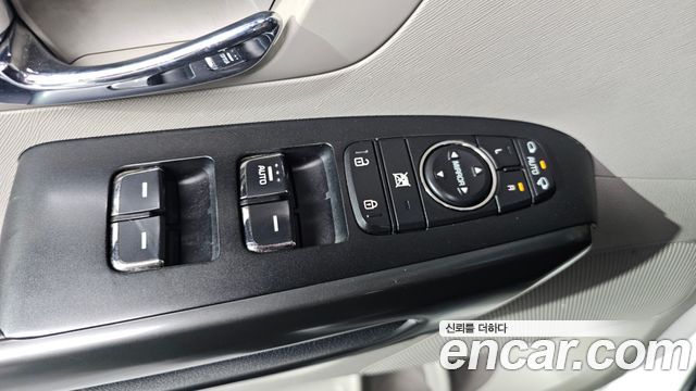 Kia Canival 2019 — photo 26