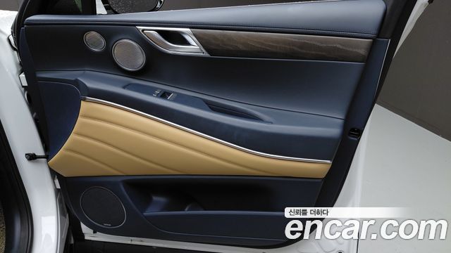 Genesis GV80 2022 — photo 15