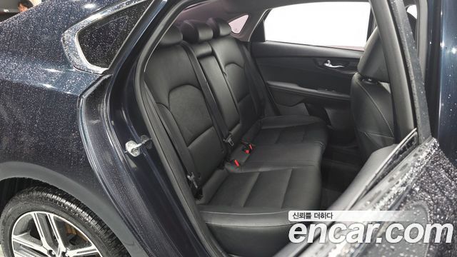 Kia K3 2019 — photo 12