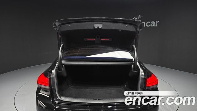 Genesis G80 2018 — photo 20