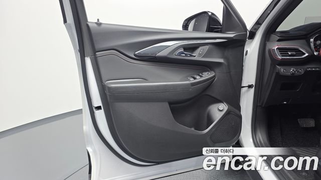 Chevrolet Korea Trailblazer 2023 — photo 14