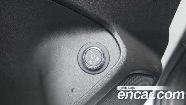 Chevrolet Korea Trailblazer 2023 — photo 28