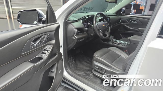 Chevrolet Korea Traverse 2021 — photo 13
