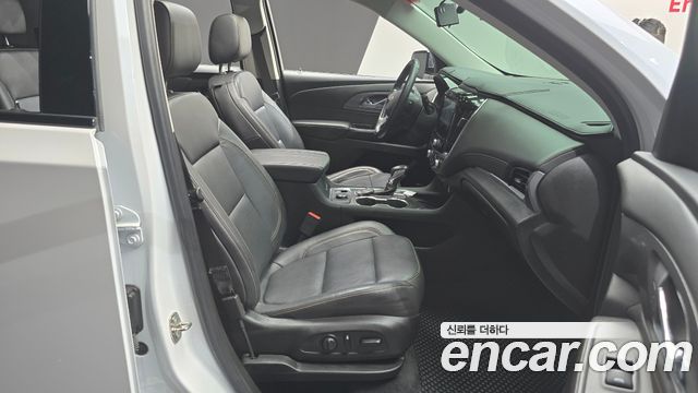 Chevrolet Korea Traverse 2021 — photo 17