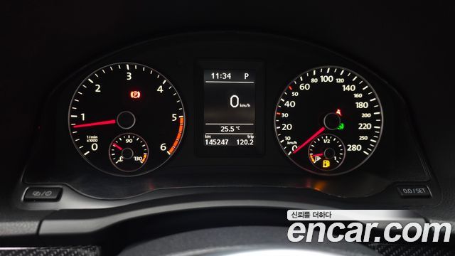 Volkswagen Scirocco 2013 — photo 8