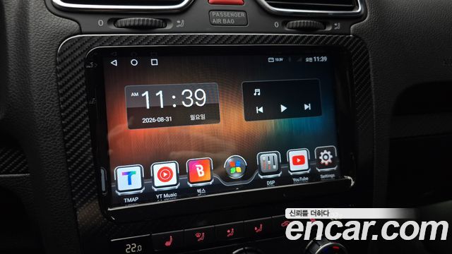Volkswagen Scirocco 2013 — photo 14