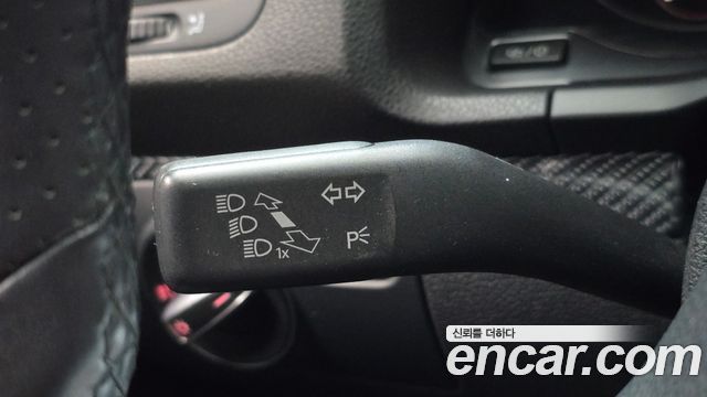 Volkswagen Scirocco 2013 — photo 17