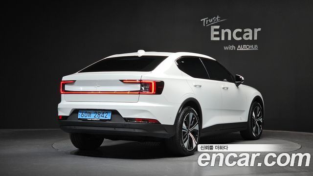Polestar Polestar 2 2023 — photo 2
