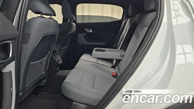 Polestar Polestar 2 2023 — photo 12