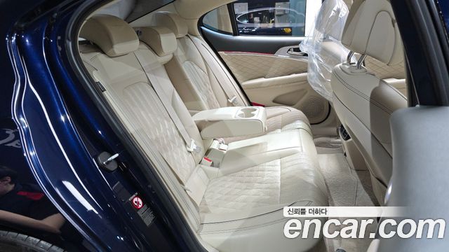 Genesis G70 2020 — photo 17