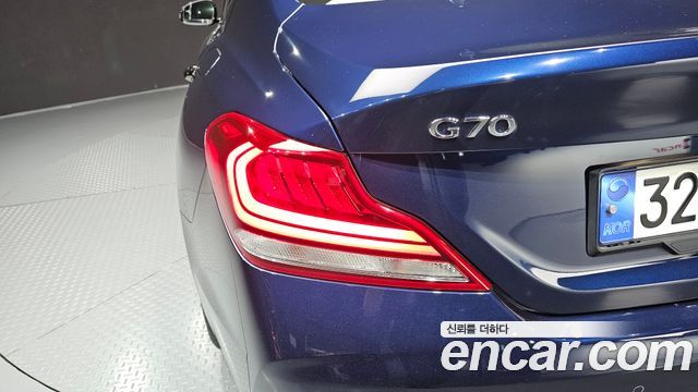 Genesis G70 2020 — photo 9