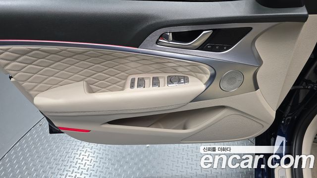 Genesis G70 2020 — photo 14