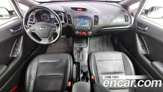 Kia K3 2015 — photo 7