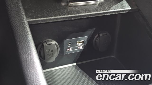 Kia K3 2015 — photo 12