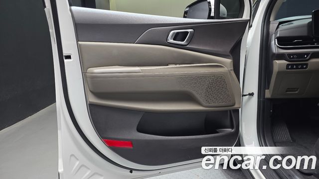 Kia Canival 2025 — photo 14