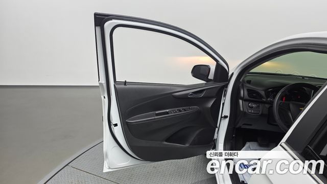Chevrolet Korea Spark 2017 — photo 14