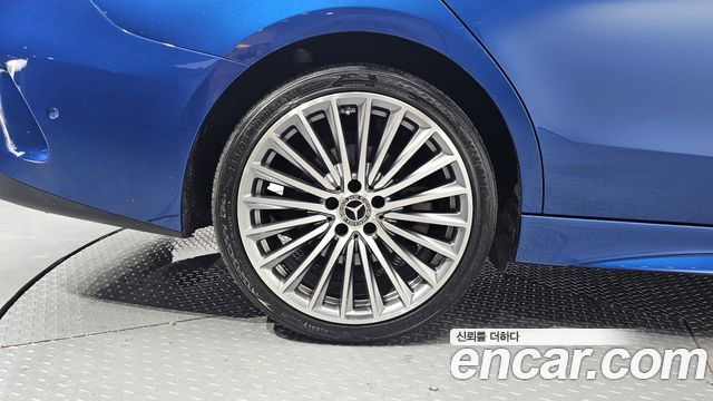 Mercedes-Benz C-Class 2022 — photo 5