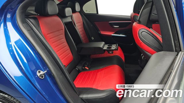 Mercedes-Benz C-Class 2022 — photo 17