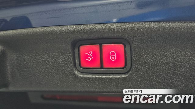 Mercedes-Benz C-Class 2022 — photo 23