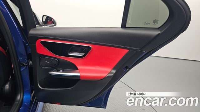 Mercedes-Benz C-Class 2022 — photo 15