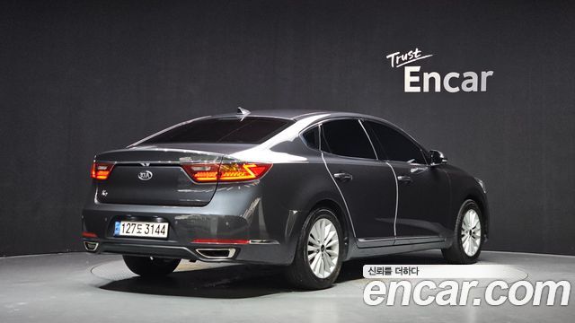 Kia K7 2017 — photo 2