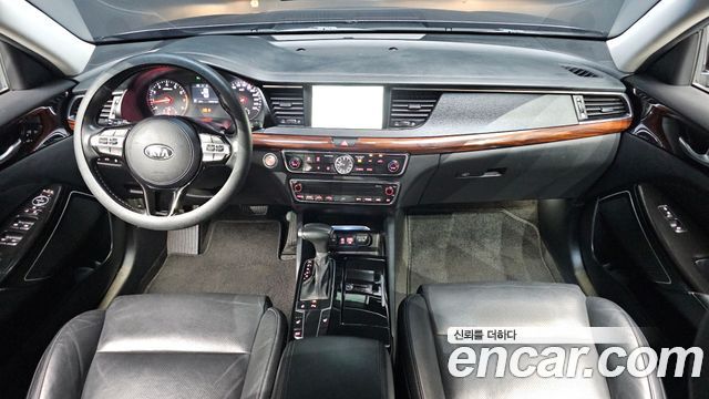 Kia K7 2017 — photo 10