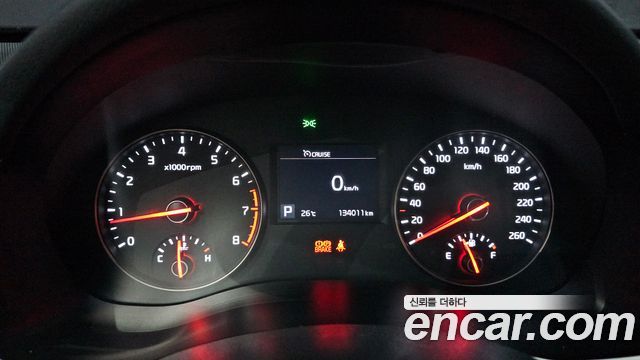 Kia K7 2017 — photo 11