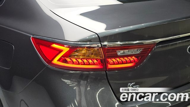 Kia K7 2017 — photo 9