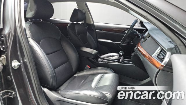Kia K7 2017 — photo 27