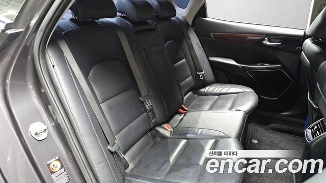 Kia K7 2017 — photo 32