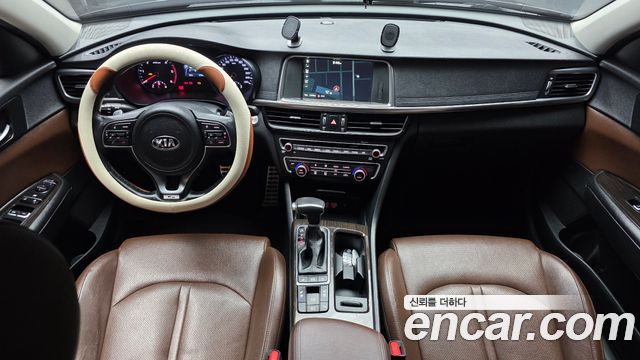 Kia K5 2016 — photo 10