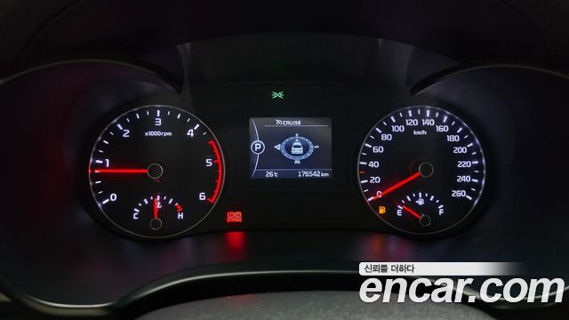Kia K5 2016 — photo 11