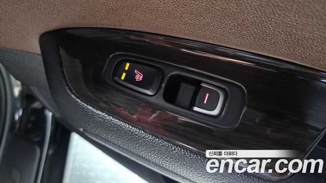 Kia K5 2016 — photo 24