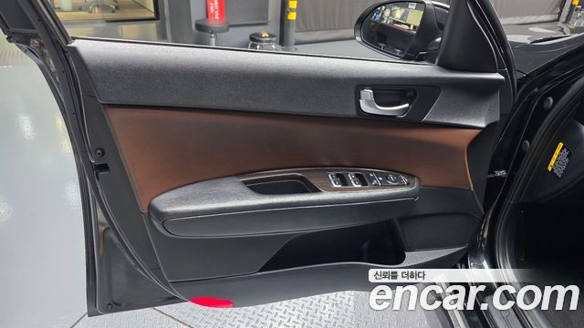 Kia K5 2016 — photo 14