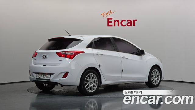 Hyundai i30 2014 — photo 2