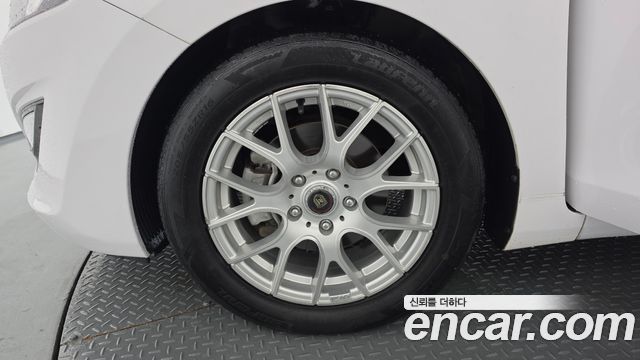 Hyundai i30 2014 — photo 5