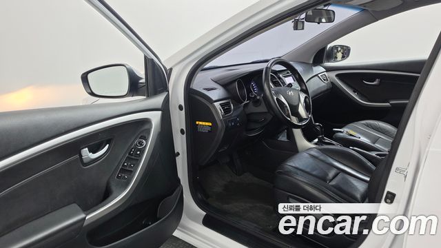 Hyundai i30 2014 — photo 10
