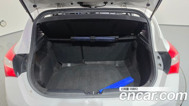 Hyundai i30 2014 — photo 20