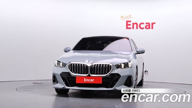 BMW 5-Series 2024 — photo 3