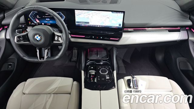 BMW 5-Series 2024 — photo 10