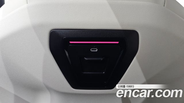 BMW 5-Series 2024 — photo 31